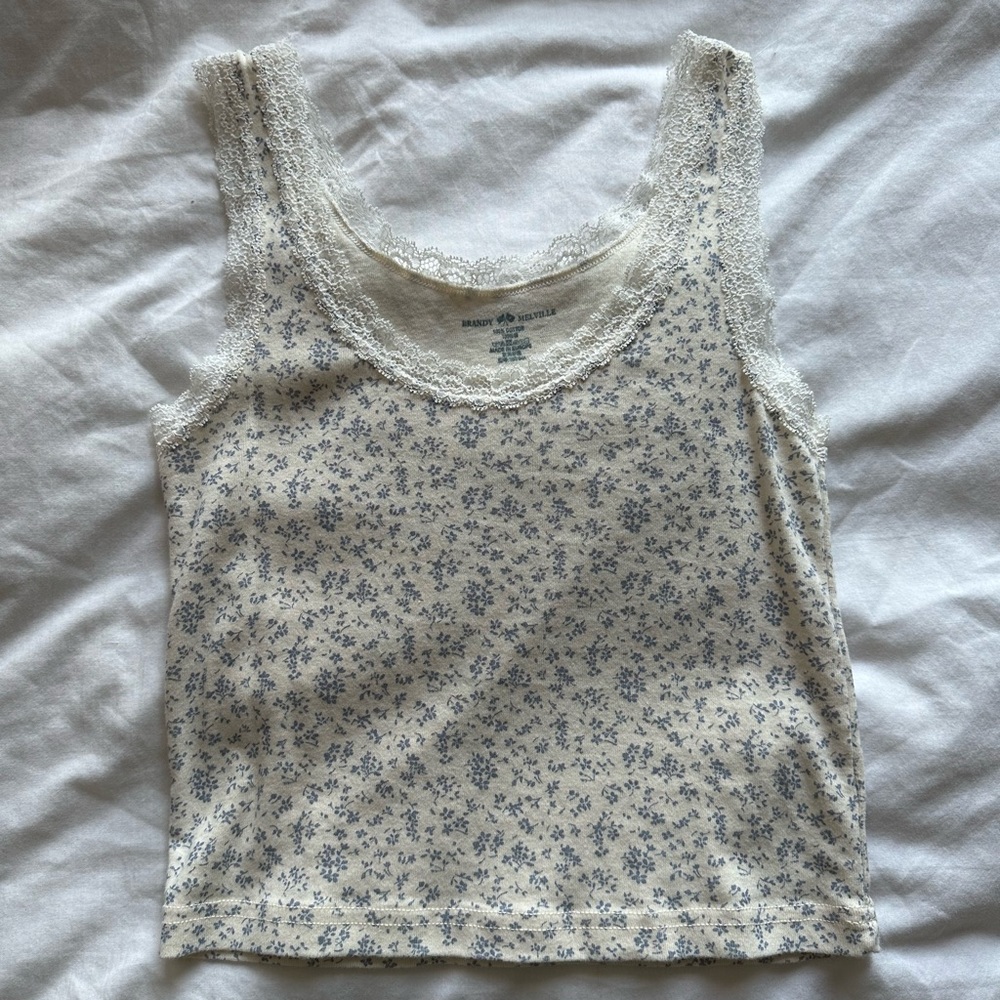 Brandy melville lace floral tank top